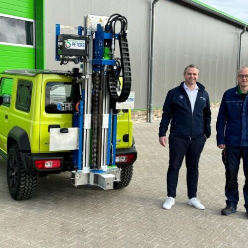 Jan Ossenberg, FM LeasingPartner GmbH; Walter Peters, geschäftsführender Gesellschafter der Bodenprobetechnik Peters GmbH